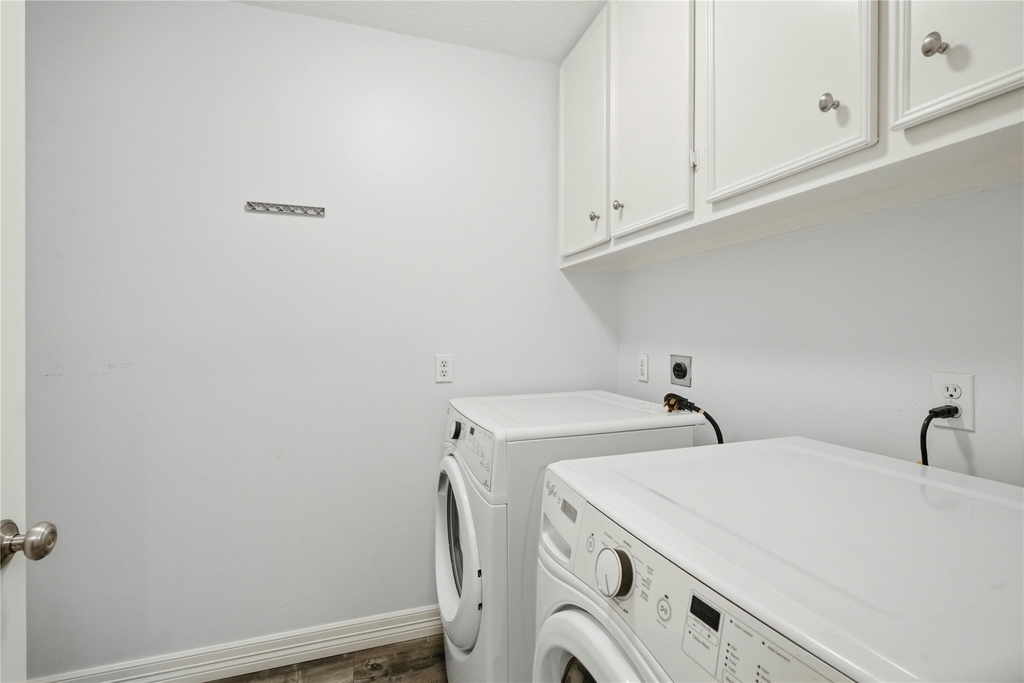 12242 Rutgers Park Court - Photo 21