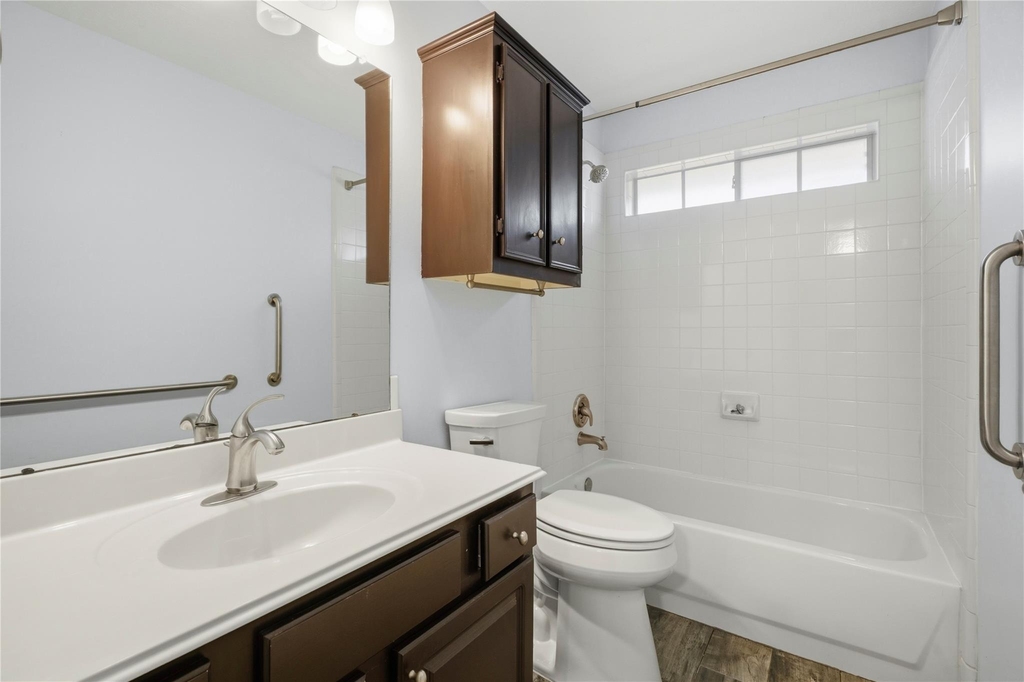 12242 Rutgers Park Court - Photo 22