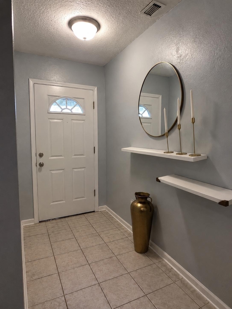 1502 Sudbury Drive - Photo 0