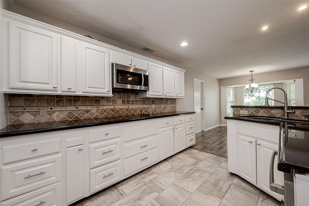 131 Cove Circle - Photo 15