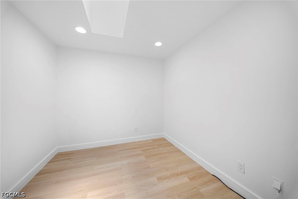 605 Hancock Bridge Parkway - Photo 2
