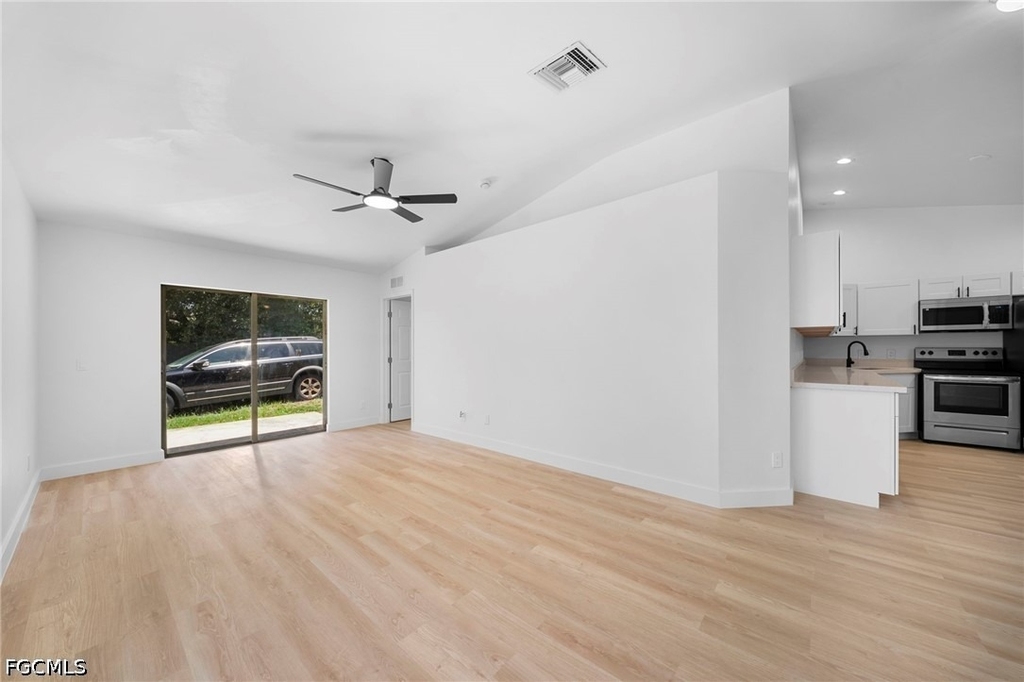 605 Hancock Bridge Parkway - Photo 11