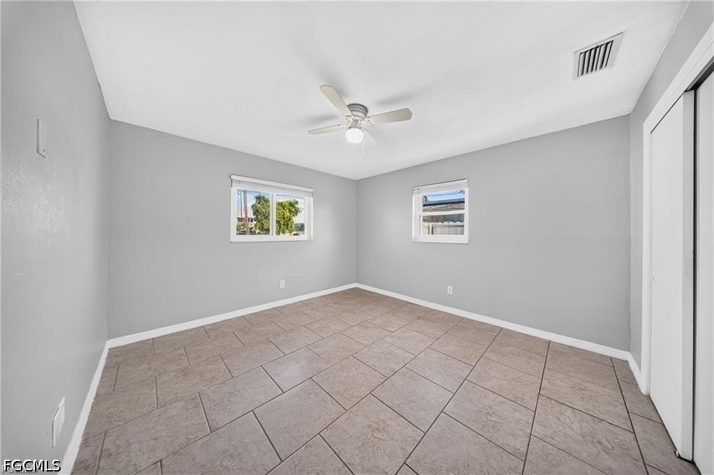 2505 Se 16th Place - Photo 10