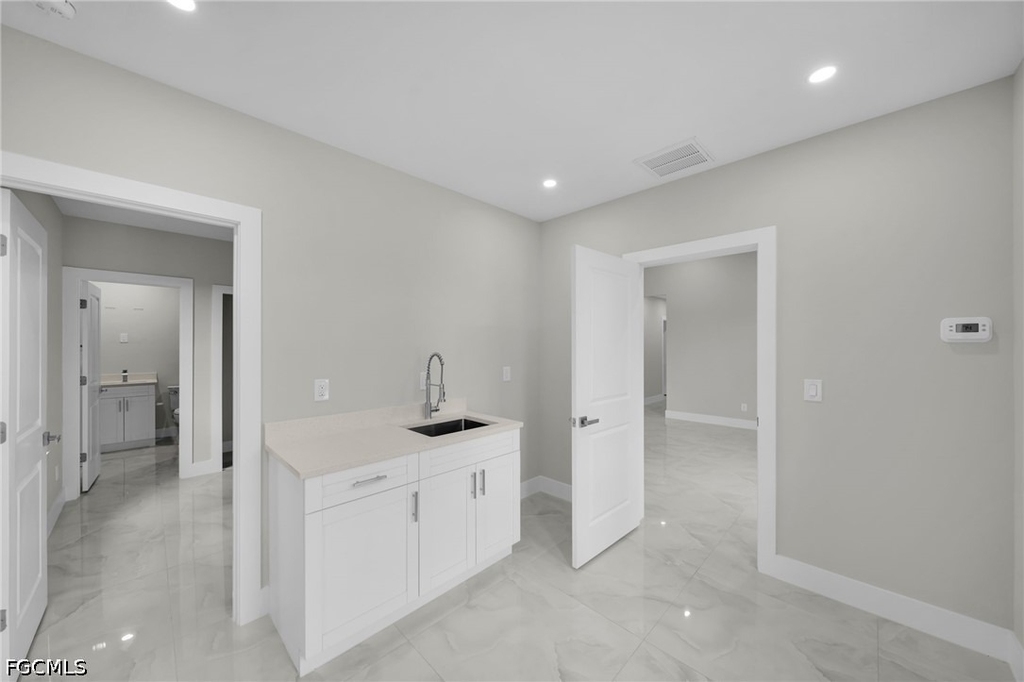 462 Lampion Avenue S - Photo 10
