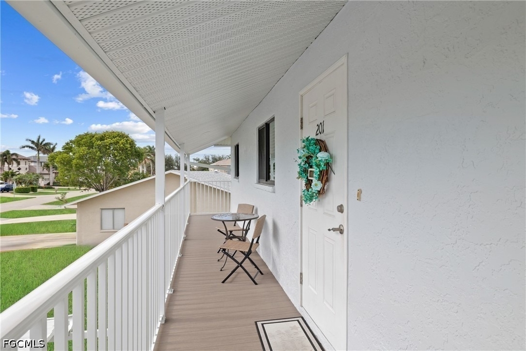 1203 Sw 48th Terrace - Photo 2