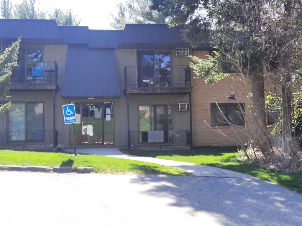 14 Strawberry Bank - Photo 0