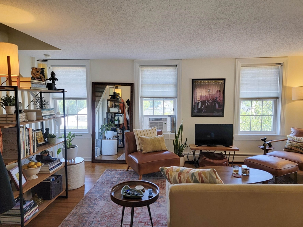 713 Central - Photo 7