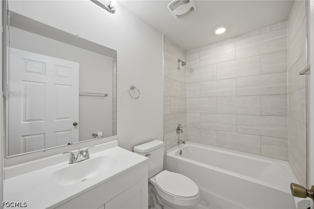 1426/1428 Cape Coral Parkway W - Photo 32