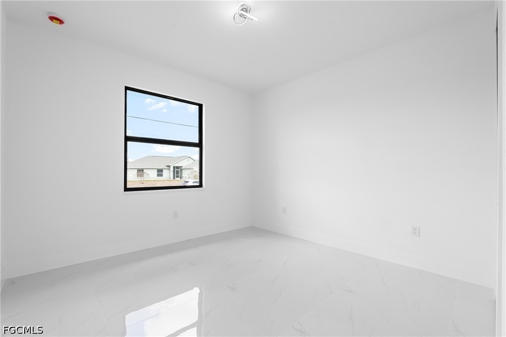 2517 24th Street W - Photo 6