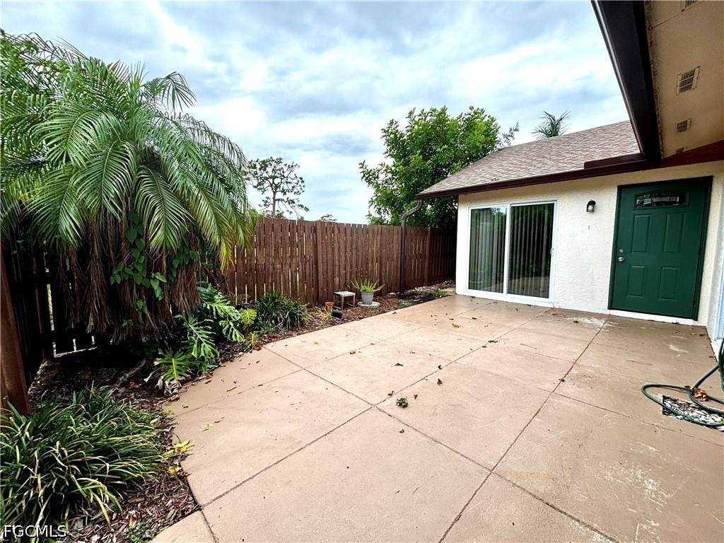 5660 Foxlake Drive - Photo 0