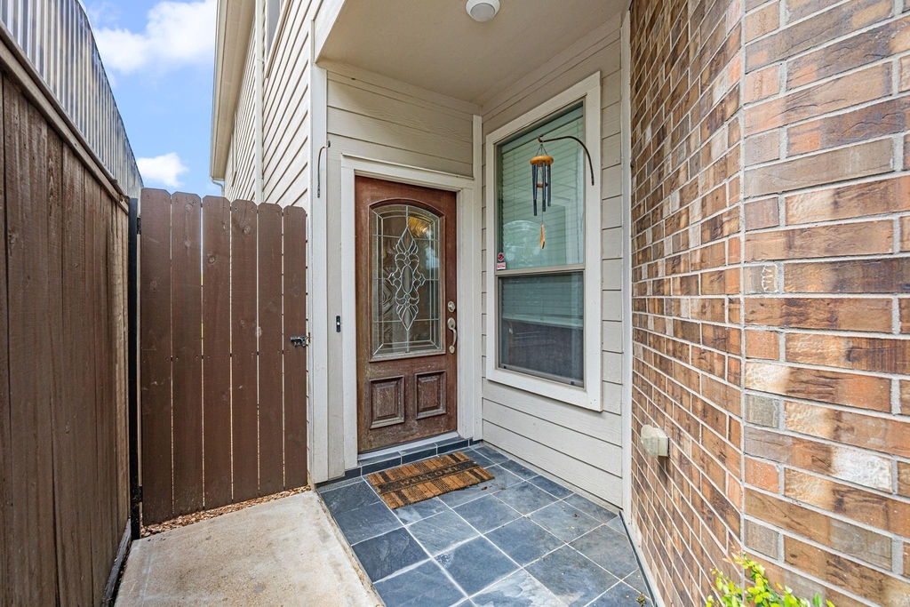 5309 Nolda Street - Photo 1