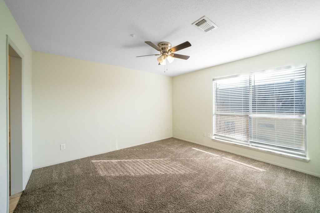 7847 Green Lawn Drive - Photo 19