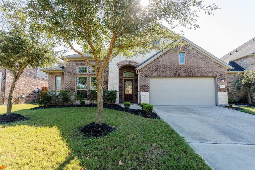 7810 Deep Green Drive - Photo 0