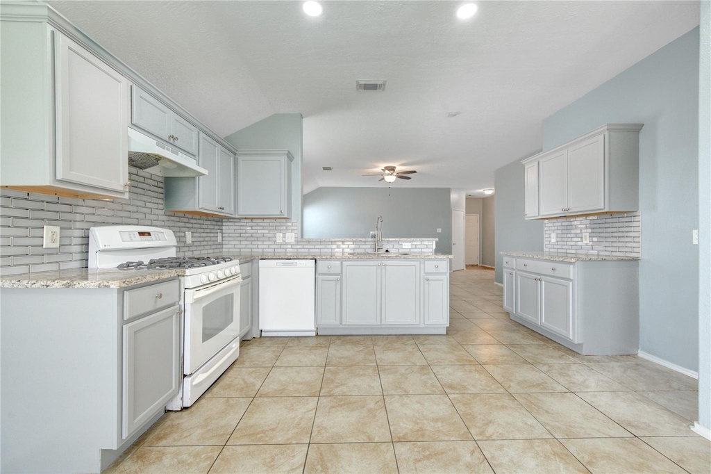 20003 Parkstone Bend Ln Lane - Photo 9