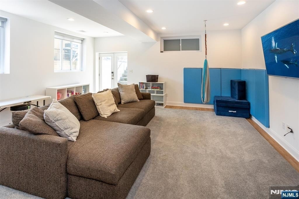 8 Willard - Photo 18