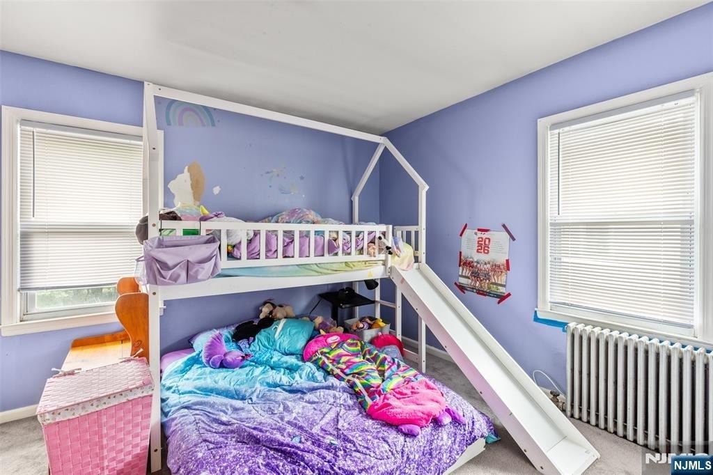 139 Van - Photo 15