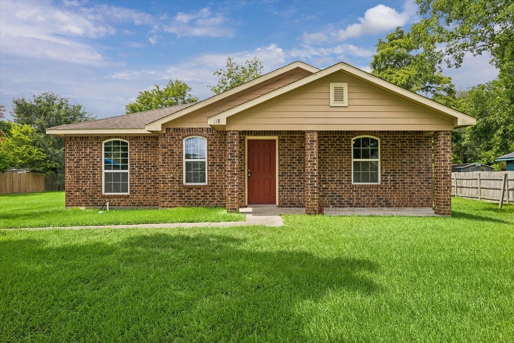 118 Tower Drive - Photo 0