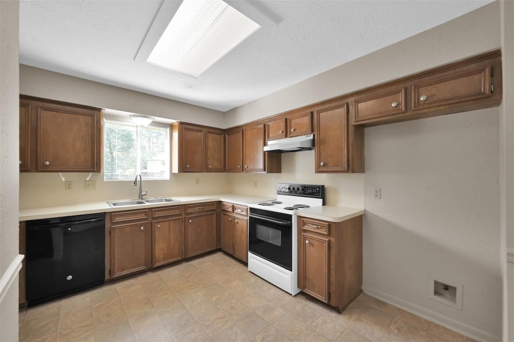 1603 Hazelwood Street Street - Photo 3