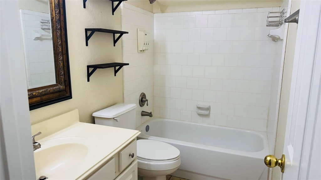 5808 Forest Timbers Drive - Photo 14