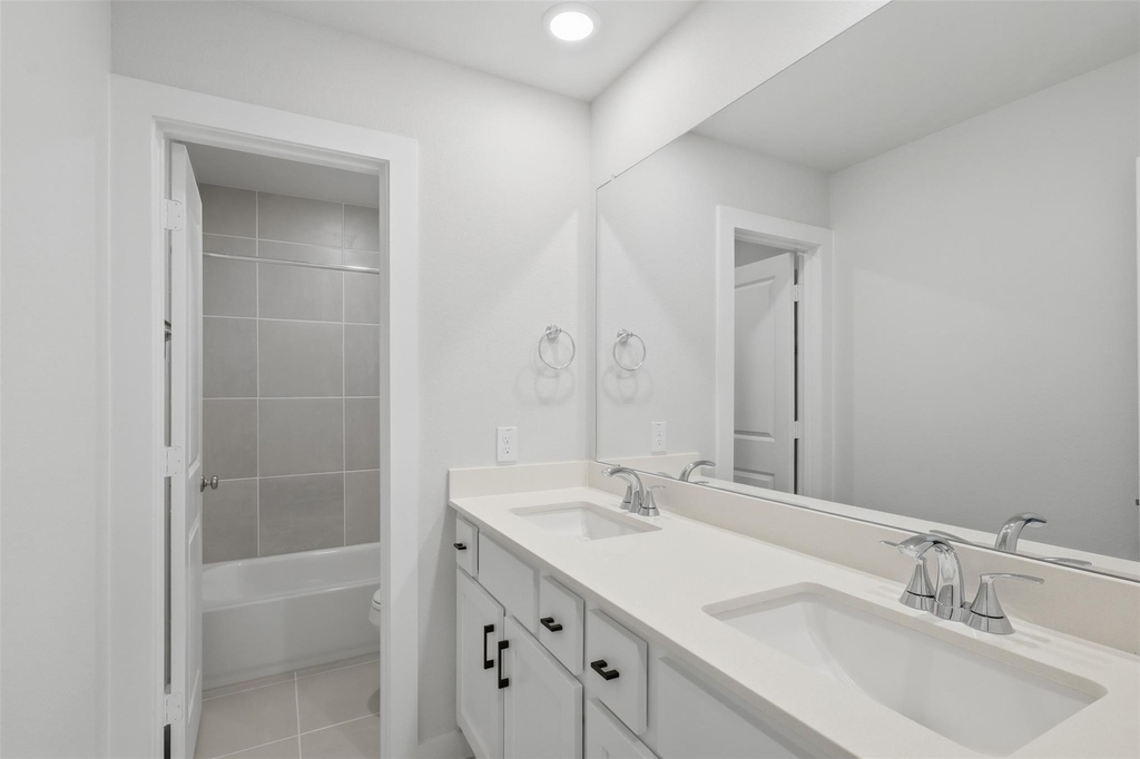 5011 Bowen Prairie Drive - Photo 8