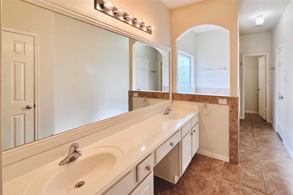 26114 Silver Timbers Lane - Photo 21