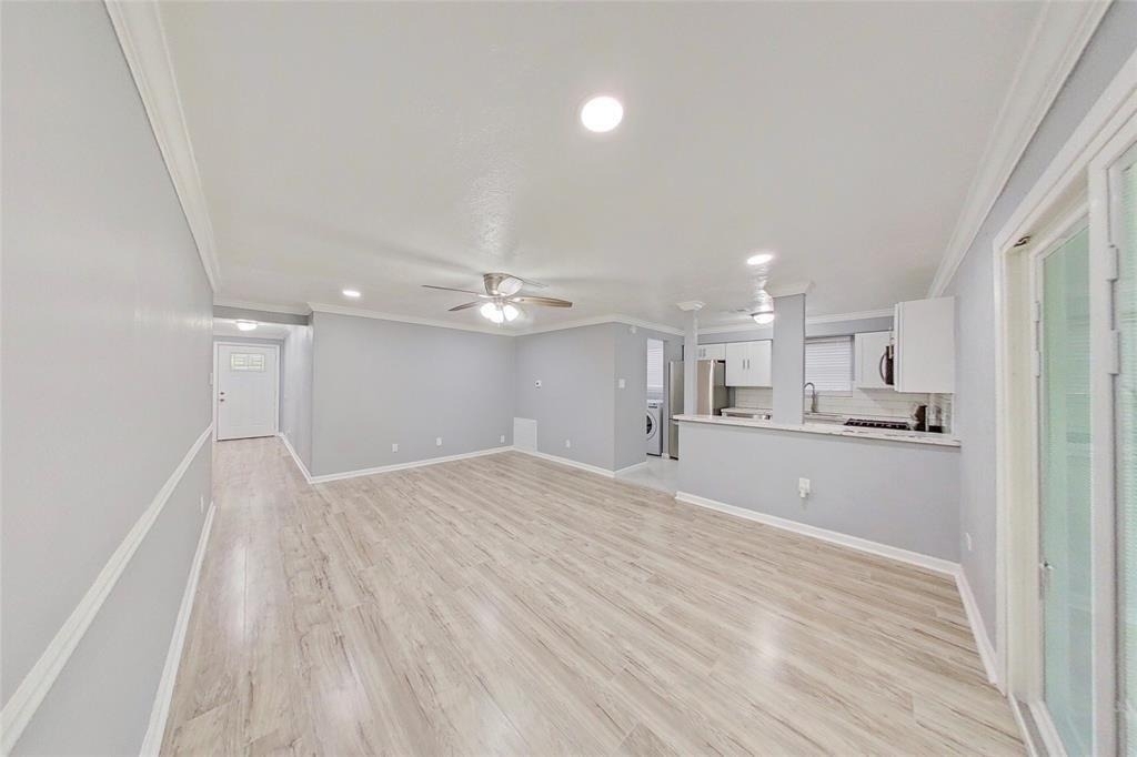 4002 Prudence Drive - Photo 2