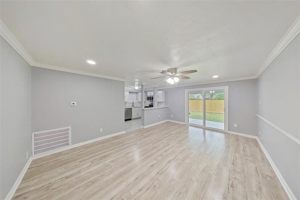 4002 Prudence Drive - Photo 4