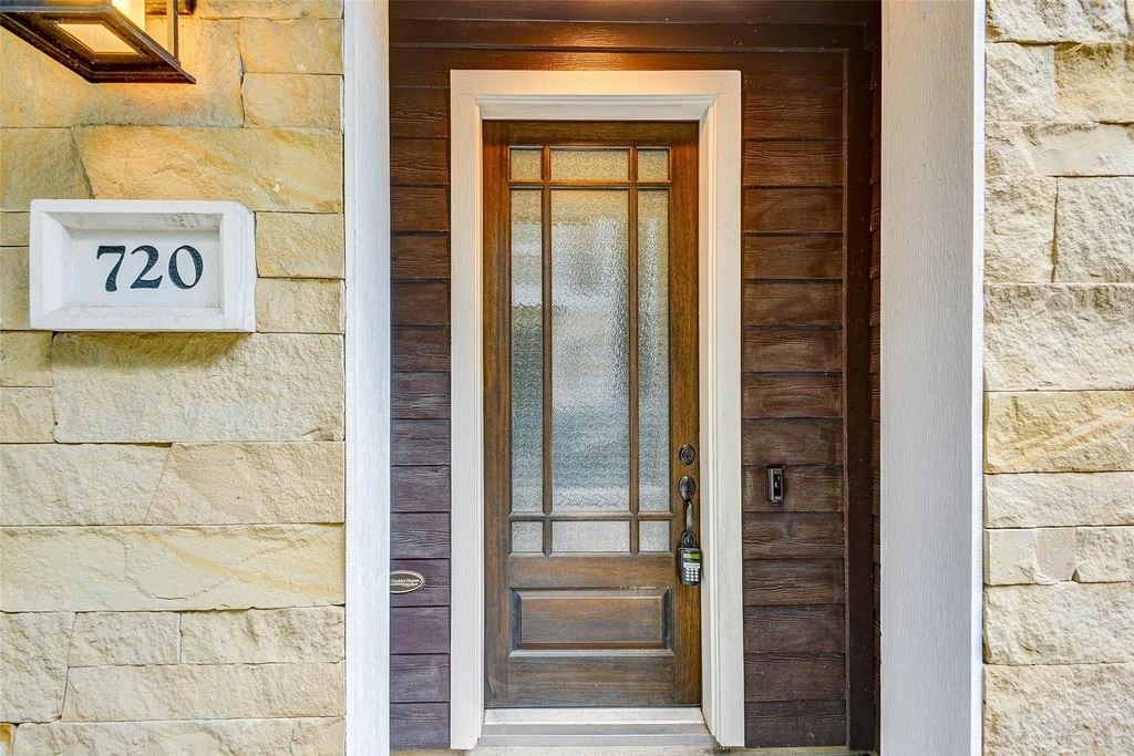 720 N Shepherd Drive - Photo 4