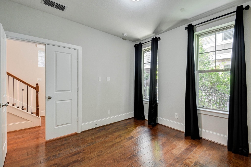 720 N Shepherd Drive - Photo 29