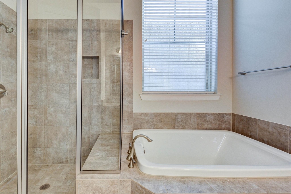 720 N Shepherd Drive - Photo 23
