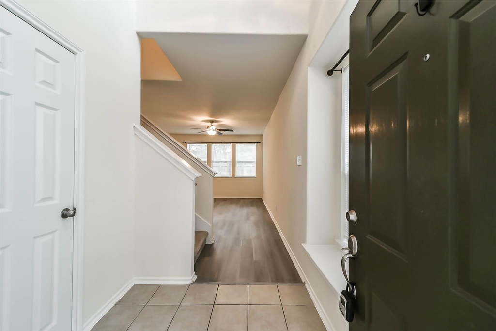 246 W Stedhill Loop - Photo 3
