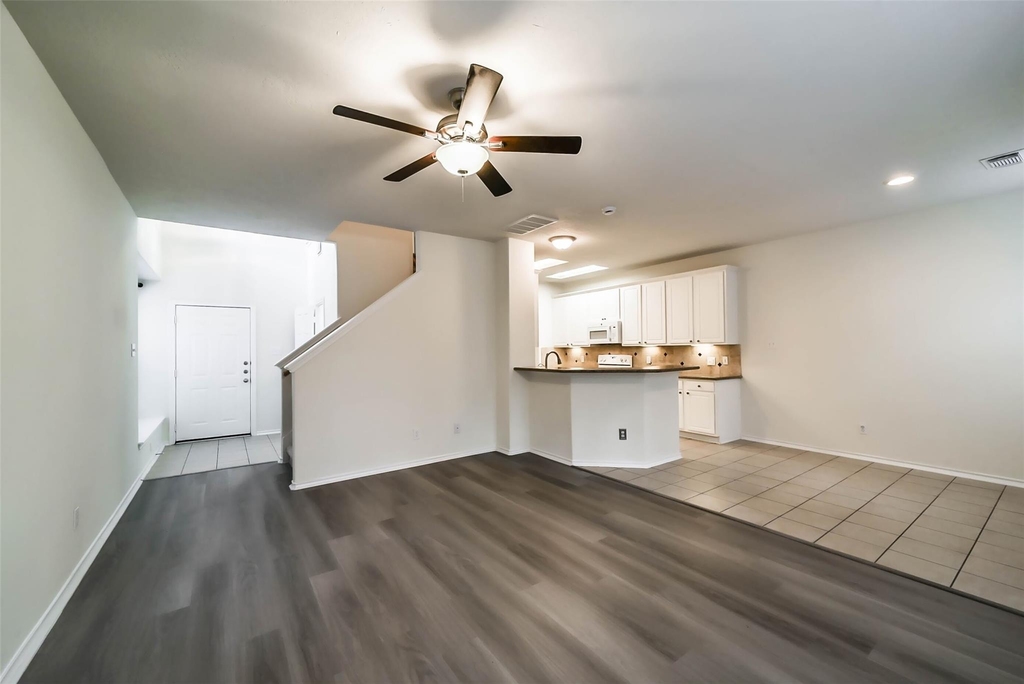246 W Stedhill Loop - Photo 5