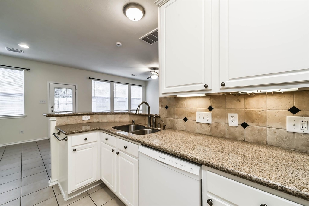 246 W Stedhill Loop - Photo 10