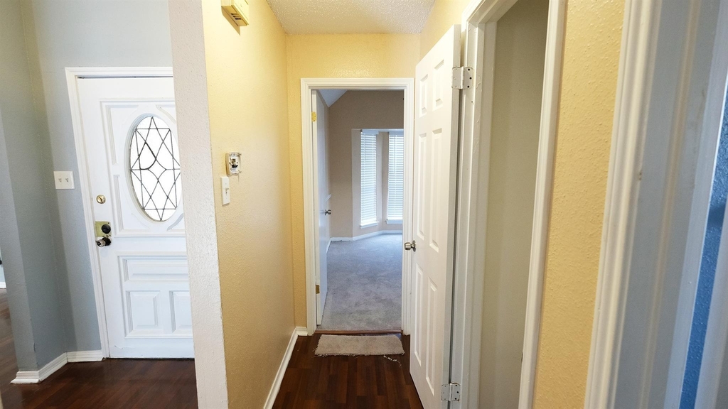 1203 Beckwood Circle - Photo 12