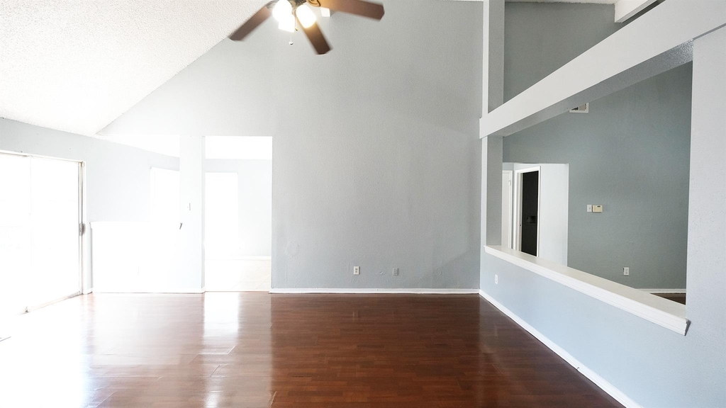 1203 Beckwood Circle - Photo 10