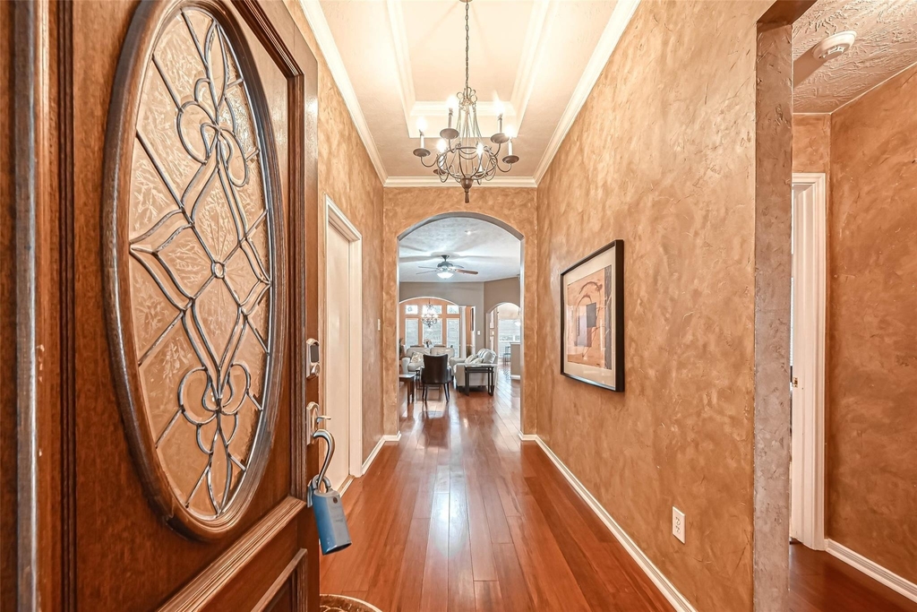 5213 Cottonwood Creek Lane - Photo 2