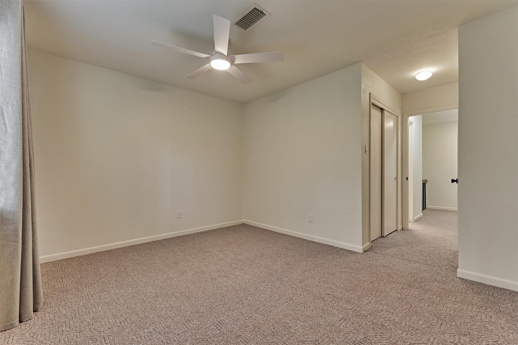 2351 W Settlers Way - Photo 32