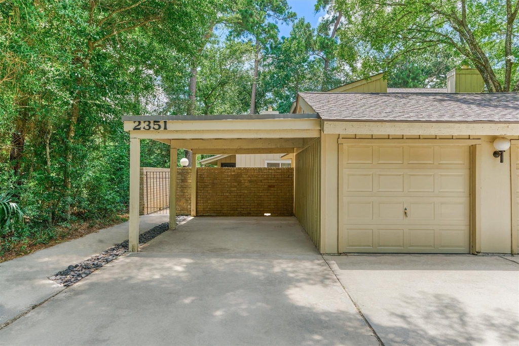 2351 W Settlers Way - Photo 1