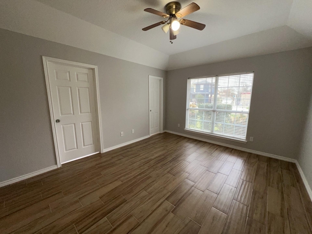 3634 Du Bois Street - Photo 9