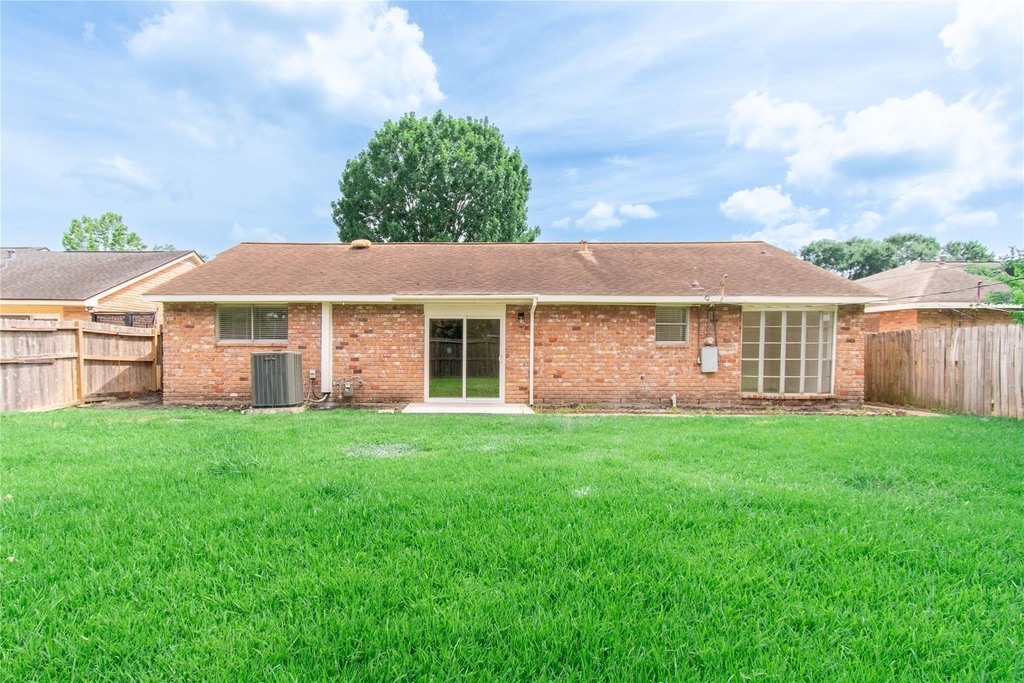 11026 Sandstone Street - Photo 14