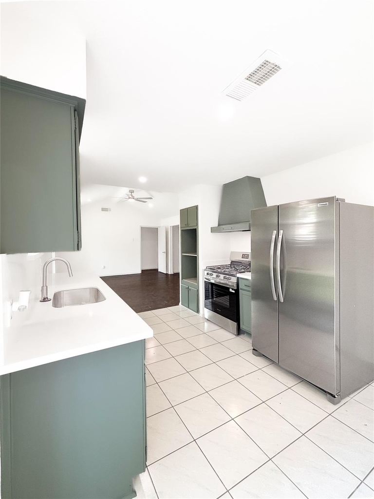 11026 Sandstone Street - Photo 4