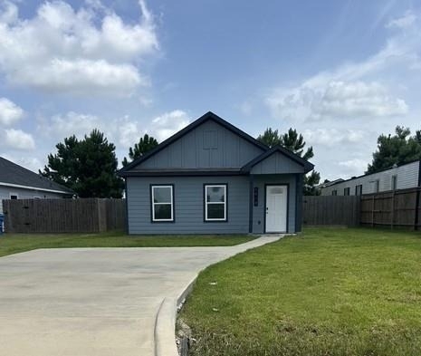 1418 Road 5607 - Photo 0