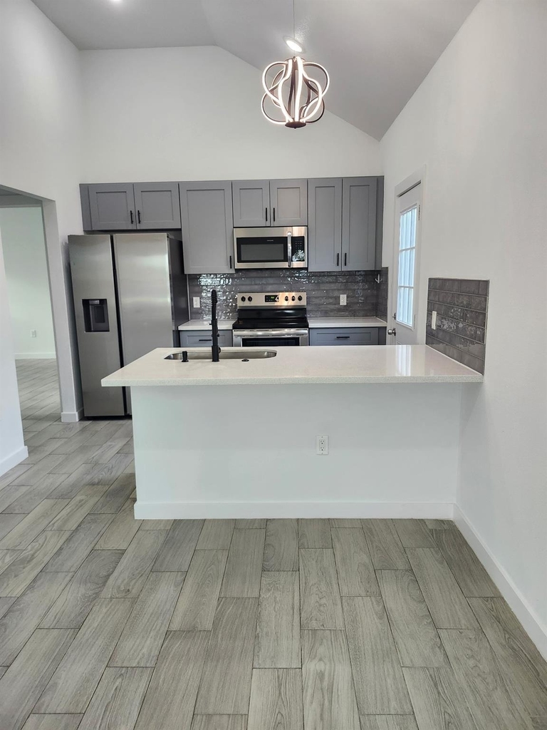 1418 Road 5607 - Photo 4
