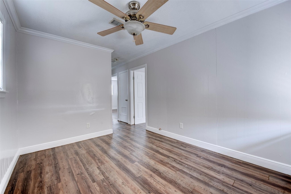 1209 Cabell St - Photo 17