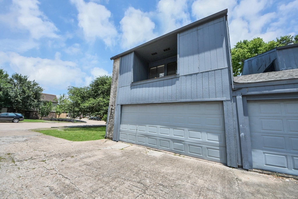 9001 Imogene Street - Photo 33