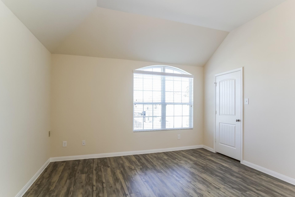 12023 Pia Drive - Photo 8
