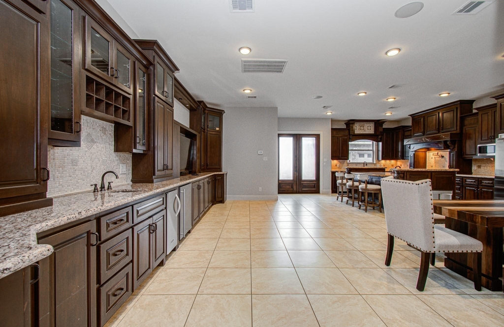 2920 Payson Street - Photo 10