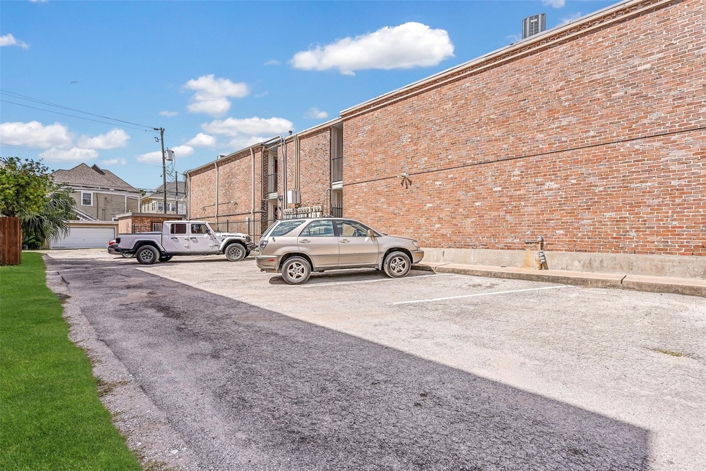 600 19th Street - Photo 20