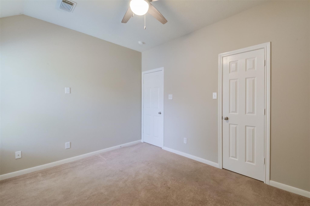 115 W Burberry Circle - Photo 19