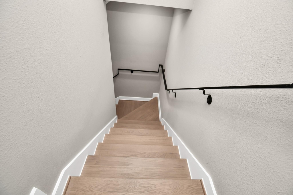 316 Thornton Road - Photo 6